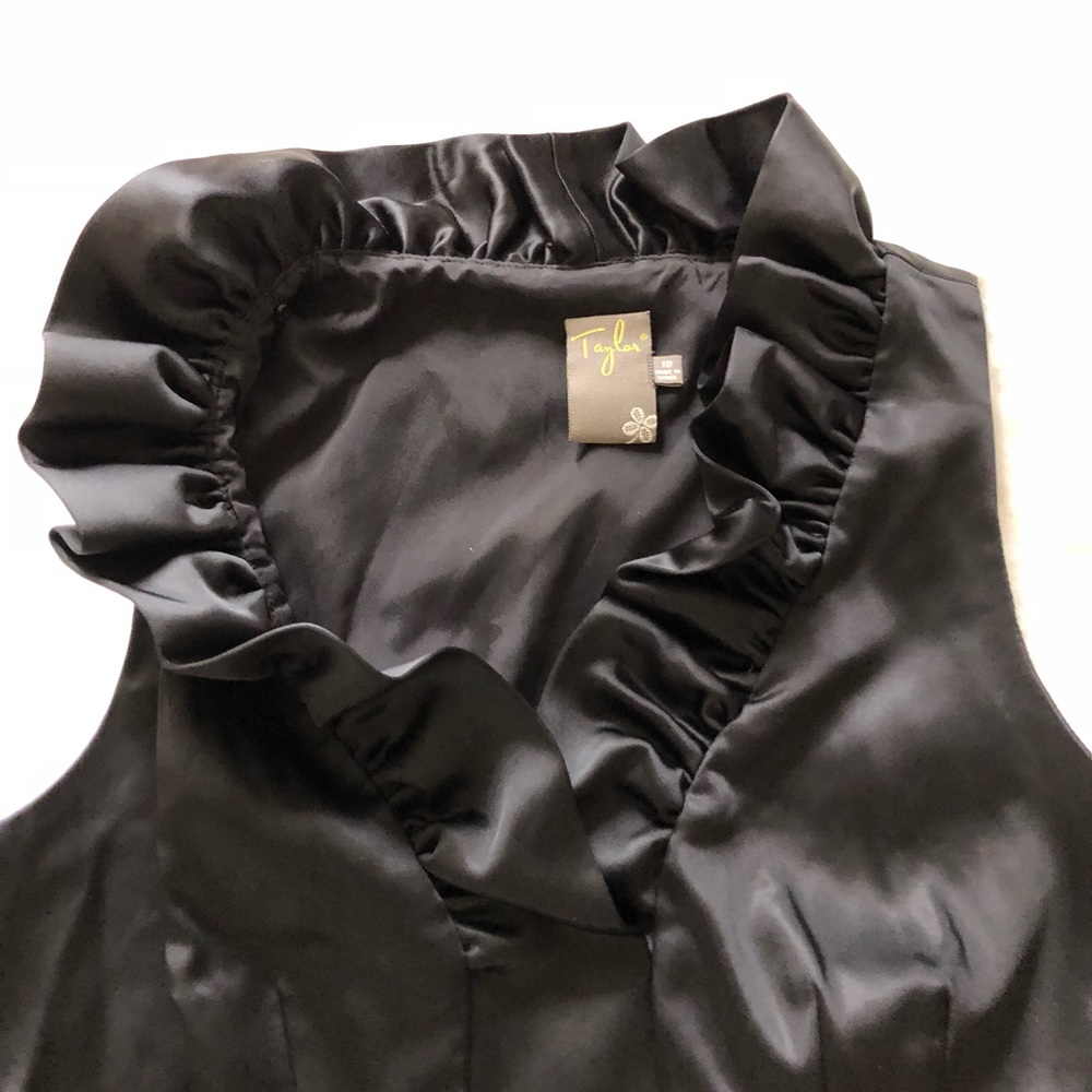Taylor Ruffle Collar Dress - Picture 3 of 3
